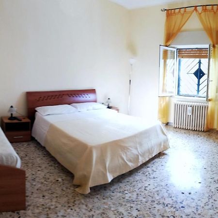 Lucia'S Apartaments Bari Exterior photo