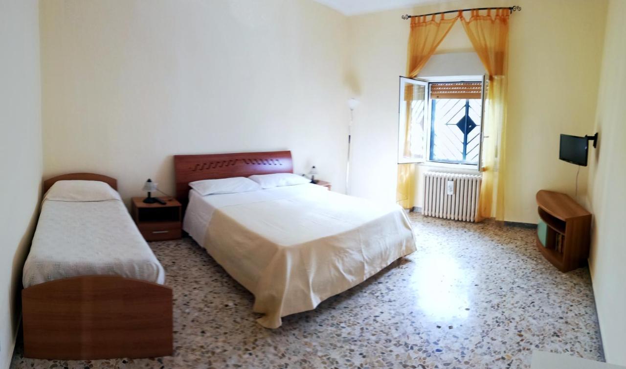 Lucia'S Apartaments Bari Exterior photo